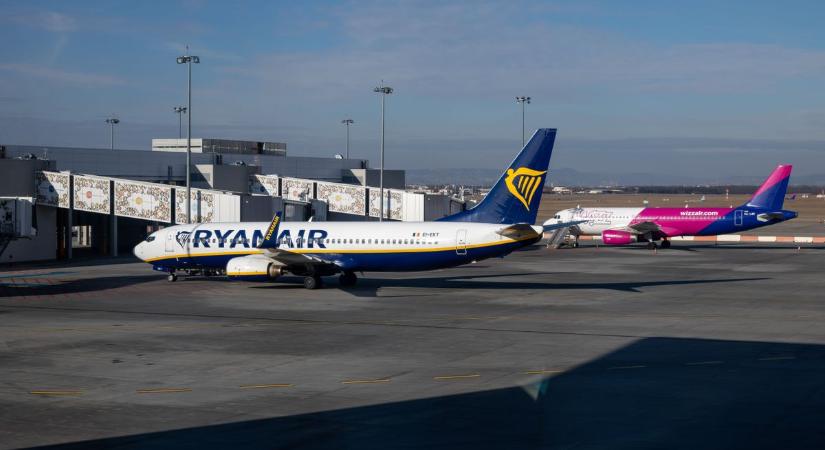 Fapadosok: megrohamozták a Wizz Air és a Ryanair járatait az utazók