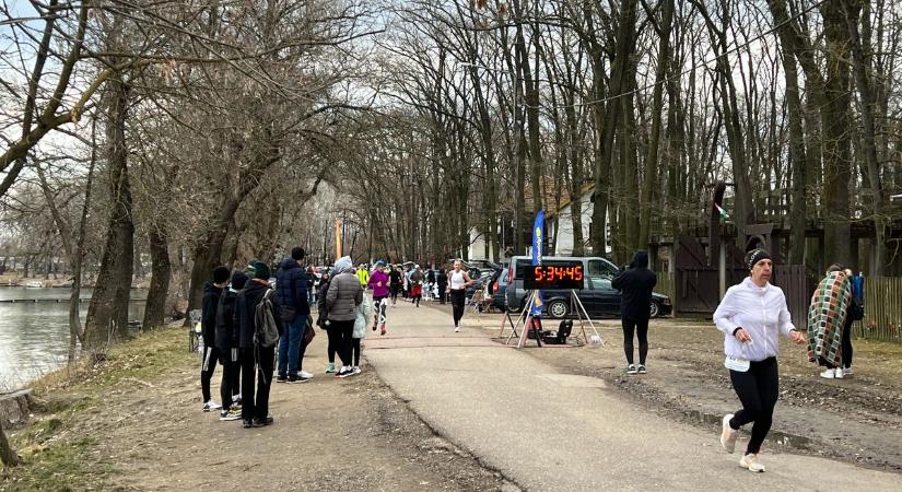 Hat órán át bírta a 81 éves szegedi férfi, ami sokaknak meg 12 percig is lehetetlennek tűnik