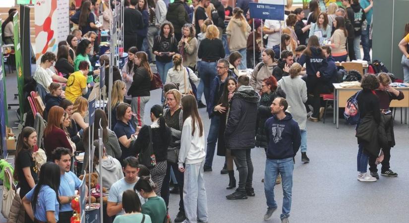 Soha ennyien nem akartak egyetemi diplomát, megdőlt minden eddigi rekord