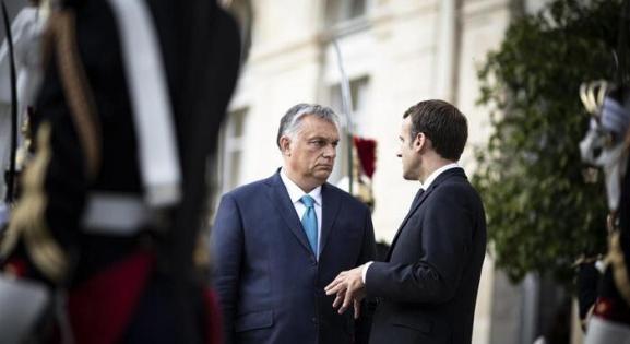 Orbán Viktor leül Macronnal tárgyalni