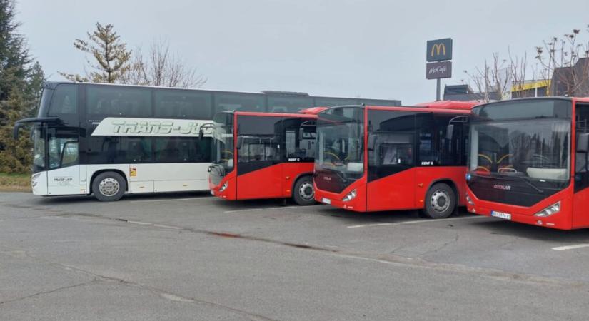 „Teljesen normális, hogy leállnak az új buszok”