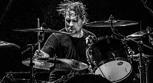 Dave Lombardo: "a zeneiparnak sok előnye van, amit az előadók kihasználhatnának"