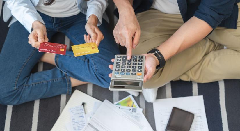 Csúnyán megdrágultak a lakossági bankszámlák, és még nincs vége