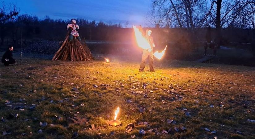 Rituális égetéssel űzték el a telet Súron