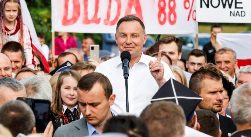 Duda elnök nem hallgatott Szijjártó miniszterre