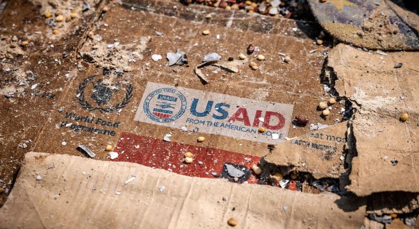 Brüsszeli pénzekkel pótolnák a baloldali frakciók a kieső washingtoni USAID- pénzeket