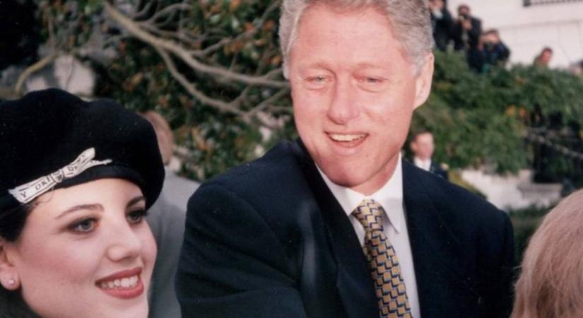 Az 51 éves Monica Lewinsky mélyen dekoltált estélyiben partizott: Bill Clinton volt szeretője dögösebb, mint valaha