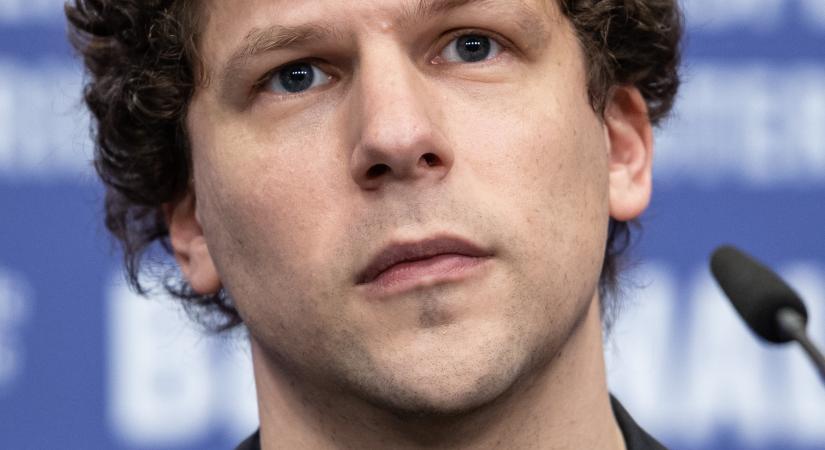 Jesse Eisenberg, a Rokonszenvedés rendezője lengyel állampolgár lett