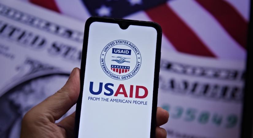 Brüsszeli forrásokból pótolná a baloldal a kieső washingtoni USAID-pénzeket