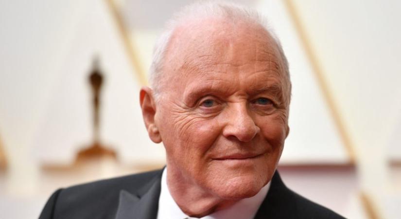 Anthony Hopkins életének rejtélyeit fejtegeti a róla készült könyv