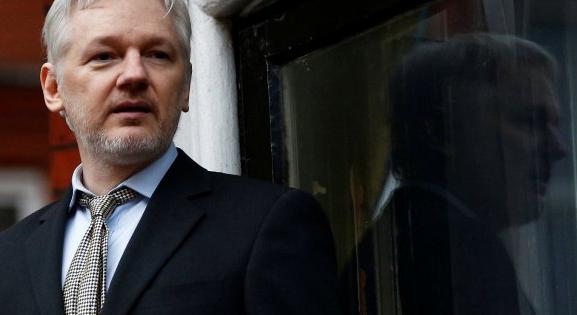 Döntött a bíróság: nem adható ki Julian Assange