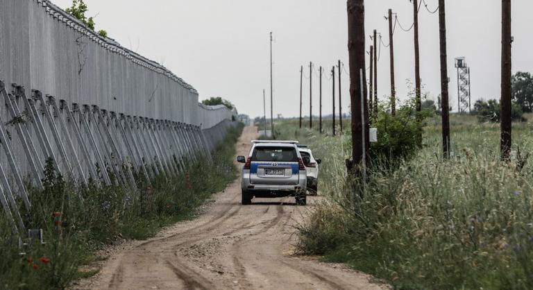 200 kilométer hosszú falat épít Törökország, hogy megállítsa az unióba irányuló illegális bevándorlást