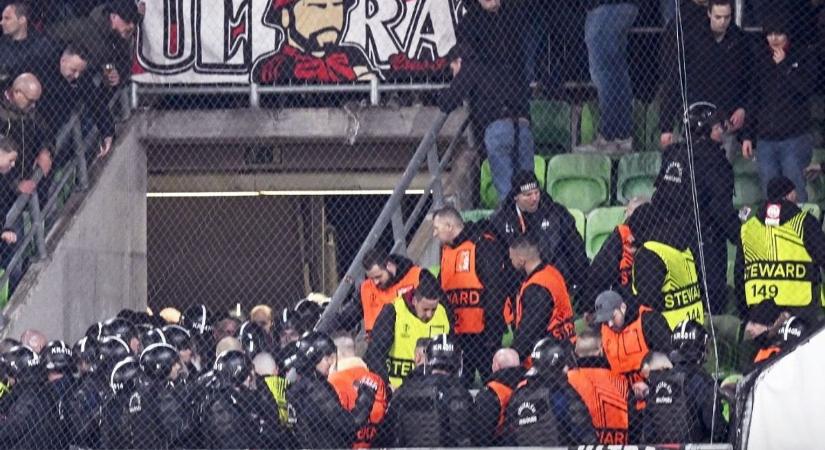 Agresszív biztonságiak miatt kapott büntetést a Ferencváros az UEFA-tól