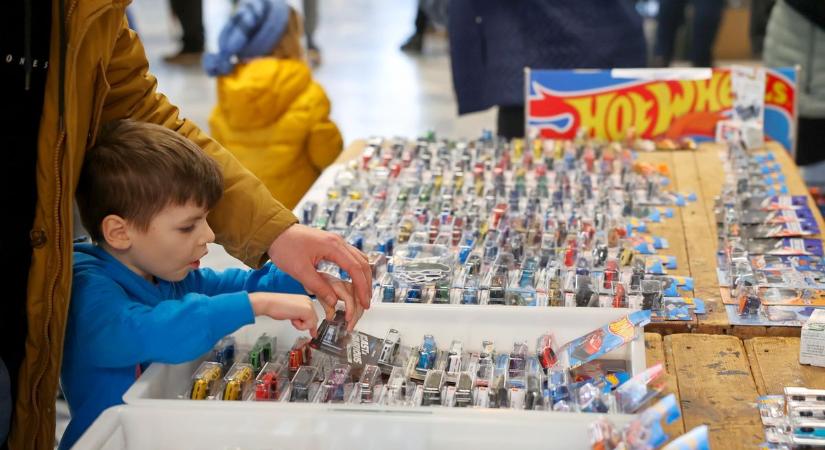 Szenvedélyesen gyűjti a kisautókat? Akkor itt a helye!