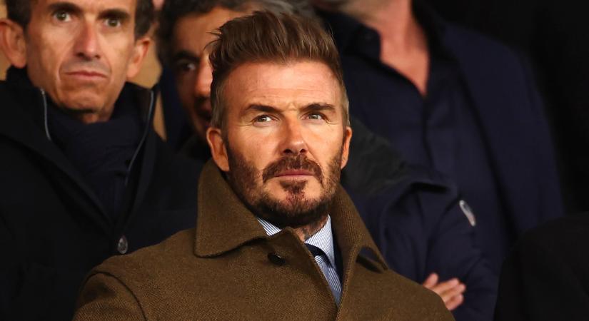 Szenzációs fotó: David Beckham mintha citromba harapott volna a Liverpool győztes góljánál