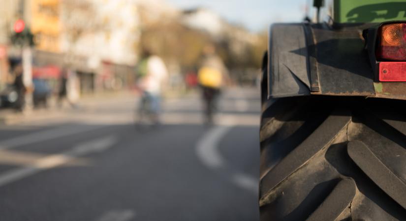 Autósok, figyelem! Torlódások várhatóak az utakon, megkezdődött a tavaszi gépdömping