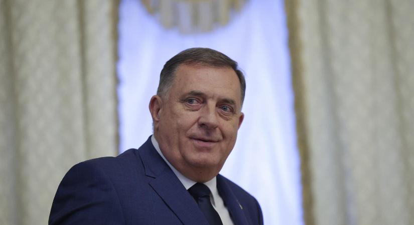 Milorad Dodik aláírta, hogy a boszniai szerb igazságügyi szervek szakadjanak el a szövetségitől