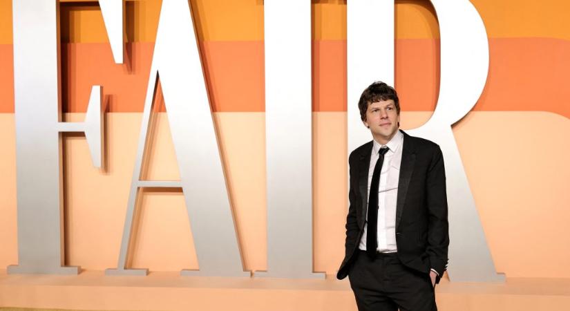 Jesse Eisenberg lengyel állampolgárságot kapott a Rokonszenvedés című filmjéért