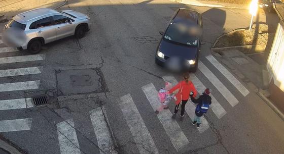 Szemébe sütött a nap, elütött két gyereket és egy nőt egy autós Fonyódon – videó