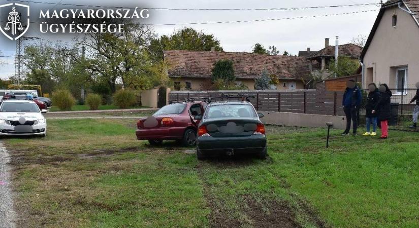 Részegen ült volán mögé a magyar sofőr: súlyos sérülést szenvedett a barátnője!