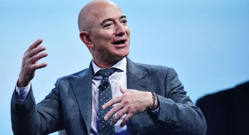 Gazdagok harca: Jeff Bezos mindent feltett Elon Musk ellen – az Amazon vezetője le akarja nyomni a SpaceX-et