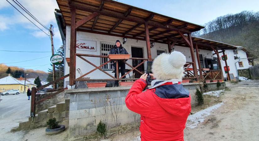 Eladó az RTL sorozatából ismert Teca kocsmája Pilisszentléleken