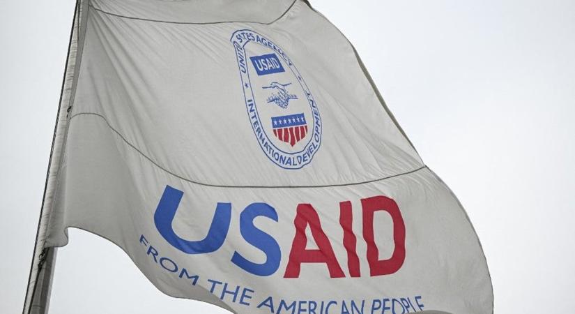 Milliárdokat veszít Ukrajna a USAID-támogatások befagyasztásával