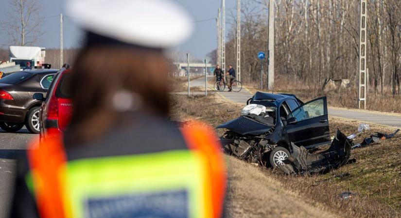 Felfoghatatlan: így búcsúznak a tragikus balesetben elhunyt fiatal rendőrnőtől