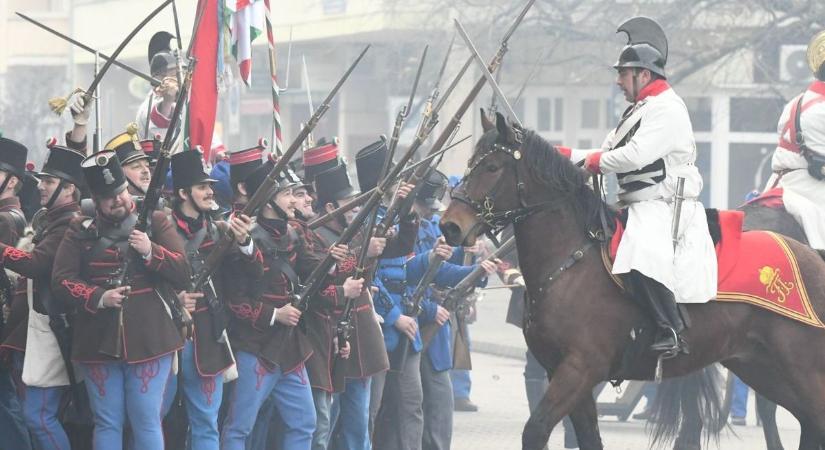 Újra megelevenedik a szolnoki csata, de böllérfesztivál is szórakoztatja a jászkunságiakat