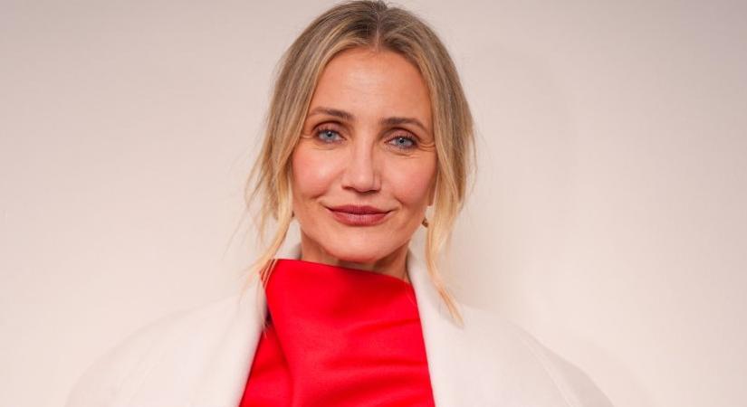 Cameron Diaz 13 év után tért vissza a párizsi divathétre, egy pillanatra kihagyott a lélegzetünk a megjelenésétől