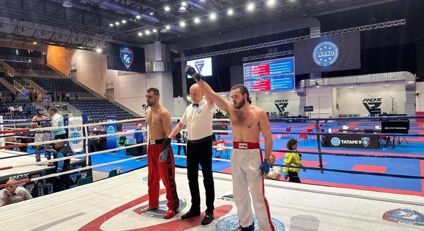 Döntőbe jutott az esztergomi sportoló a kick-box világkupán