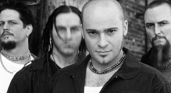 A mai napon 25 éves a Disturbed debütáló albuma, a 'The Sickness'