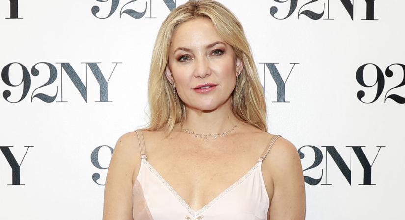 Kate Hudson a 6 éves kislányával érkezett egy jótékonysági koncertre – egyszerűen szuperédes a kis Rani