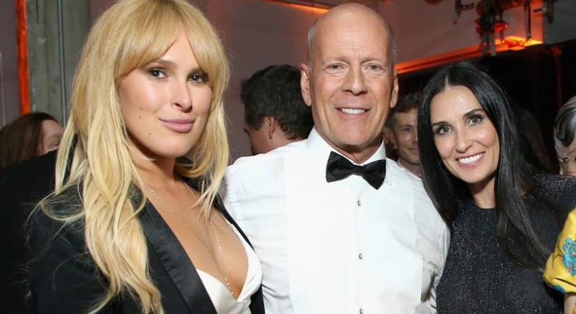 Bruce Willis 36 éves lánya ilyen dögös Demi Moore bikinijében: Rumer visszanyerte szülés előtti alakját