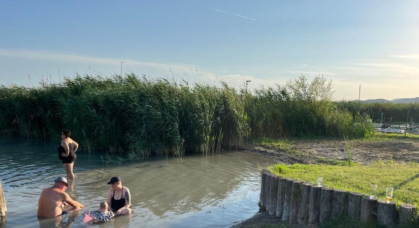 Vonzóbb lesz a lábdi strand