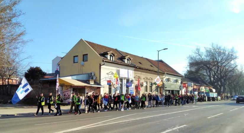 Belgrádig pumpálják a szabadkai egyetemisták