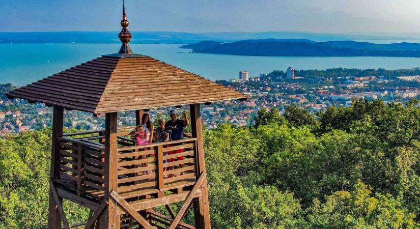 Ahol a szépség előttünk hever: a Balaton legszebb kilátói csodá panorámával