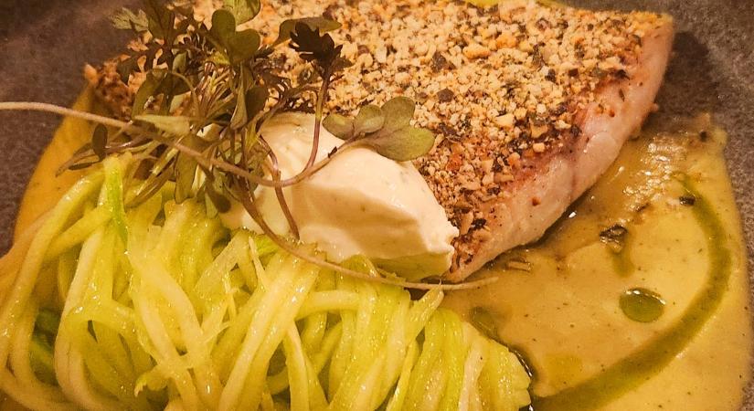 Ha egy igazán különleges halas fogást készítene, próbálja ki Fásy Ádám receptjét