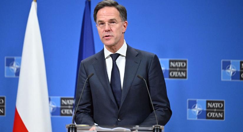 Mark Rutte szerint növelni kell a hadászati kiadásokat