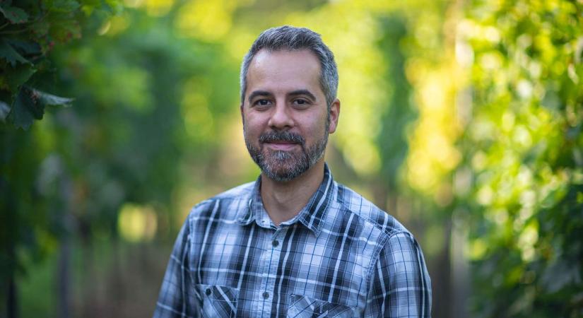 Hogyan keletkezik az aroma? – Dr. Hevér László önológussal beszélgettünk