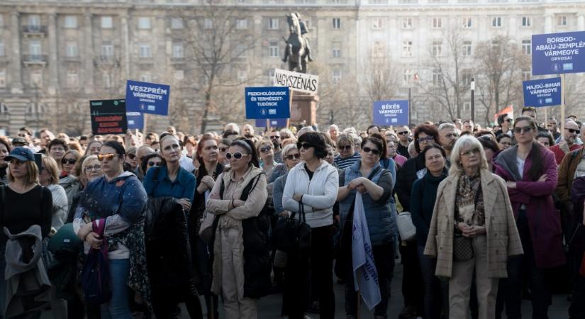 „Ha szeretnék egy betegemnek azonnali ultrahangot kérni, háromnegyed évet kell várnom”