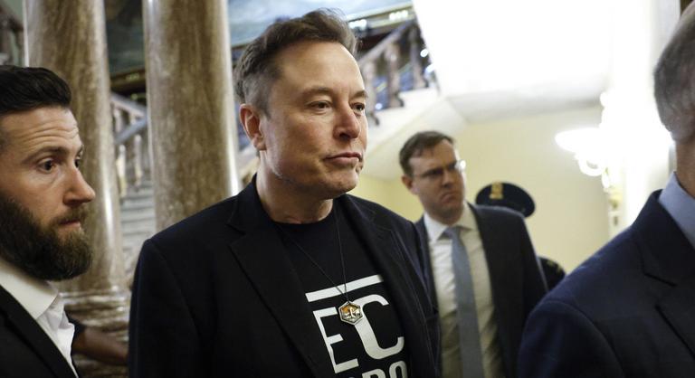 Elon Musk kihívta verekedni Vlagyimir Putyint