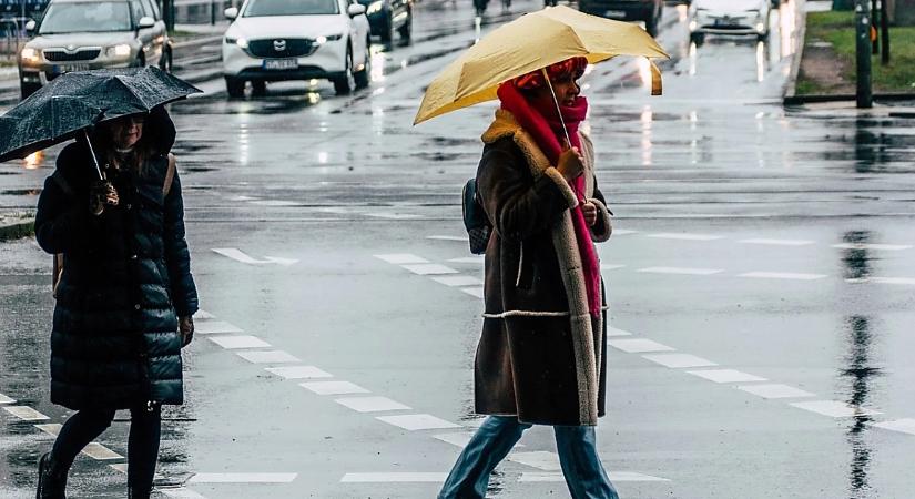 Esernyőket elő: borús idő váltja a napsütést