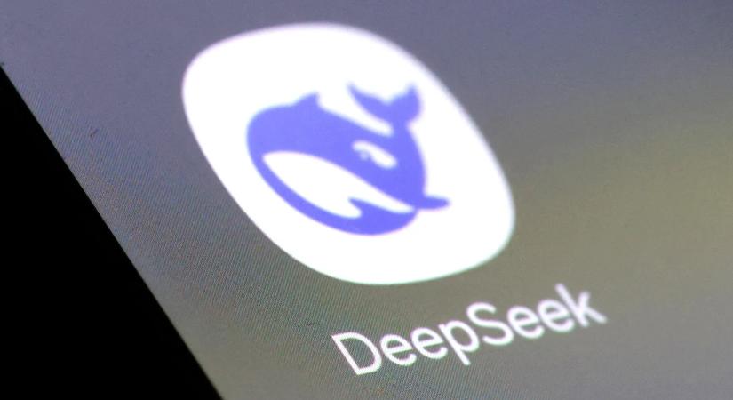 Fontolgatja a DeepSeek részleges betiltását az USA