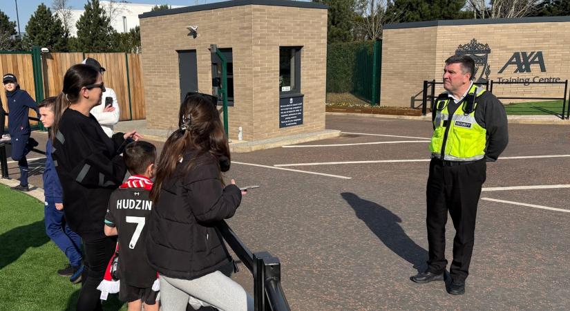 Szoboszlai a képzeletbeli dobogón, a Liverpool edzőközpontjánál jártunk