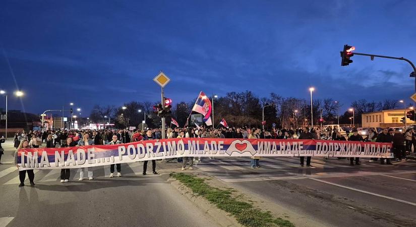 Megérkeztek Újvidékre a szabadkai egyetemisták (fotókvideó)