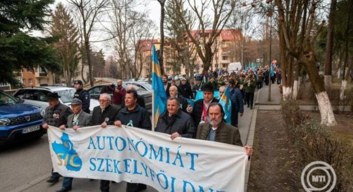 Autonómiát követeltek Székelyföldnek Marosvásárhelyt