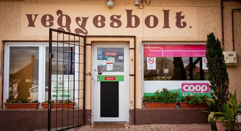 Az lett a veszte a falusi kisboltosnak, hogy felvette az állami támogatást