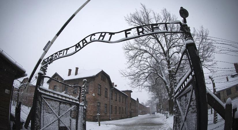 Náci karlendítés miatt tartóztattak le egy izraeli tinédzsert Auschwitzban