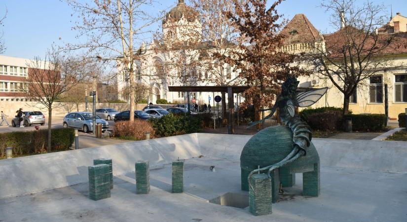 „Elfogadhatatlan cselekedet” – kiderült, hová tűnt a szolnokiak kedvenc szobra